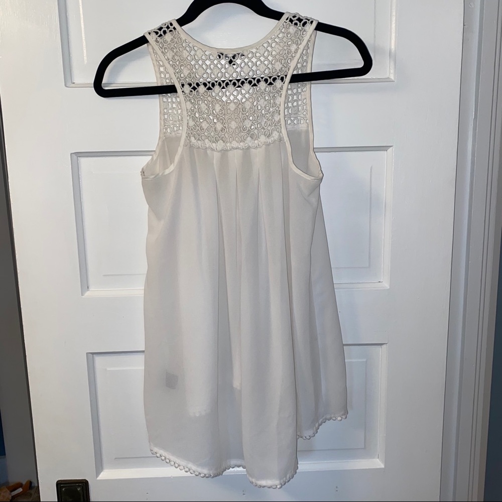 Sheer High-Low Tank Top - Picture 2 of 3
